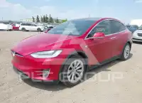 2020 Tesla Model X фото