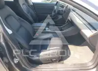 2020 Tesla Model 3 фото