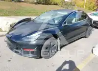 2020 Tesla Model 3 фото
