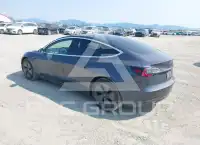 2020 Tesla Model 3 фото