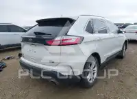 2020 Ford EDGE photo
