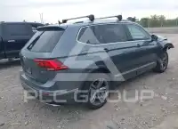 2020 Volkswagen Tiguan photo