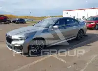 2021 BMW 750 photo