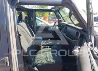 2021 Jeep WRANGLER фото