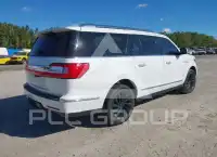 2021 Lincoln NAVIGATOR photo