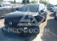 2021 Volvo XC40 photo
