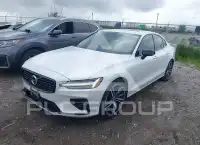 2021 Volvo S60 фото