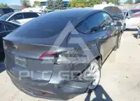 2021 Tesla Model Y фото