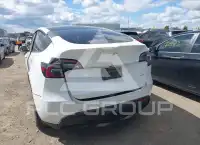 2021 Tesla Model Y фото