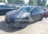 2021 Tesla Model Y photo