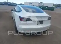 2021 Tesla MODEL 3 фото