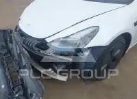 2021 Tesla MODEL 3 фото