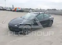 2021 Tesla Model 3 фото