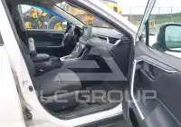 2021 Toyota RAV4 фото