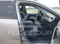 2021 Toyota RAV4 фото