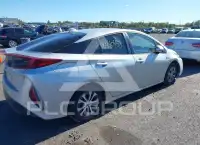 2021 Toyota PRIUS фото