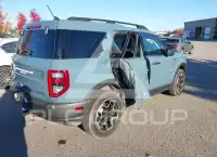 2021 Ford BRONCO photo