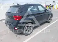2021 Hyundai Venue фото
