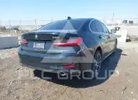 2022 BMW 330 photo