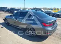 2022 BMW 330 фото
