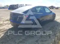 2022 Tesla MODEL 3 photo