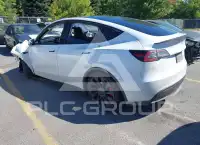2022 Tesla Model Y фото
