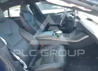 2022 Tesla Model S photo