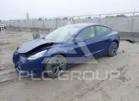 2022 Tesla Model 3 фото