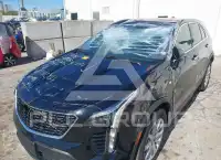 2023 Cadillac XT4 фото