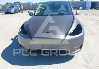2023 Tesla Model Y фото