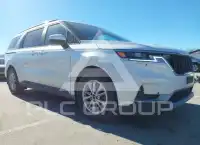 2023 KIA Carnival photo