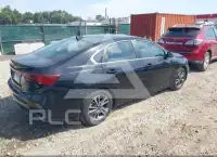 2023 KIA Forte фото