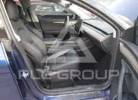 2024 Tesla Model Y фото