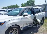 2024 KIA Carnival фото