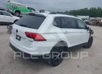 2024 Volkswagen Tiguan photo