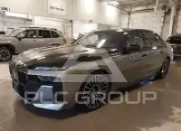 2025 BMW 760 фото
