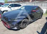 2025 BMW M5 фото