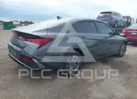 2025 Hyundai Elantra photo