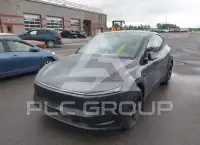 2026 Tesla Model Y photo