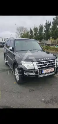 2016 Mitsubishi PAJARO