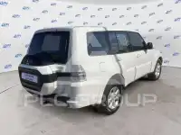 2016 Mitsubishi PAJARO