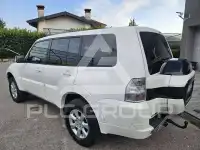 2016 Mitsubishi PAJARO