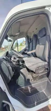 2016 Nissan NV 400