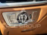 2016 BMW 740