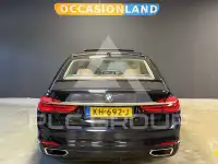 2016 BMW 740