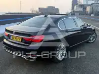 2016 BMW 740