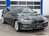 2016 BMW 740