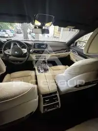 2016 BMW 740