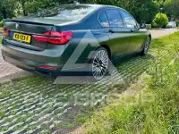 2016 BMW 740