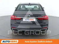 2016 BMW 740